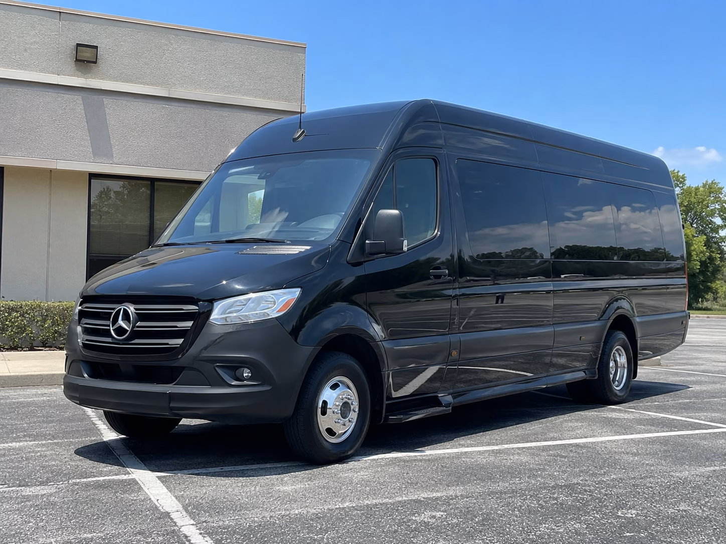 de portola road winery tours with sprinter vans and minibuses